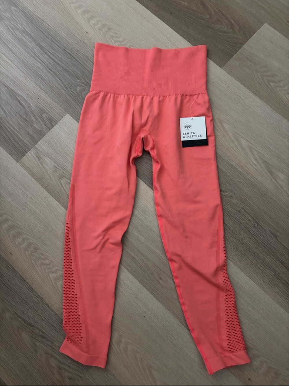 Senita Athletics Coral Seamless Leggings